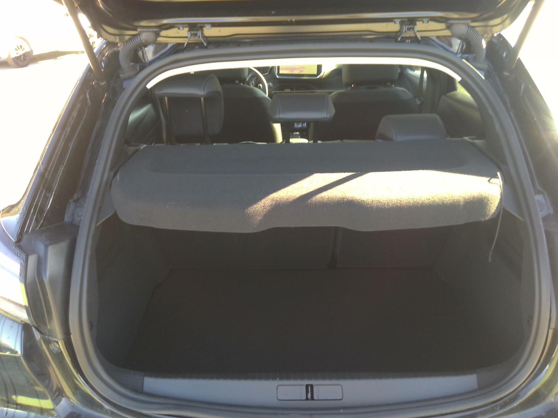 Peugeot 208 Hybrid 100 e-DCS6 Allure 2024