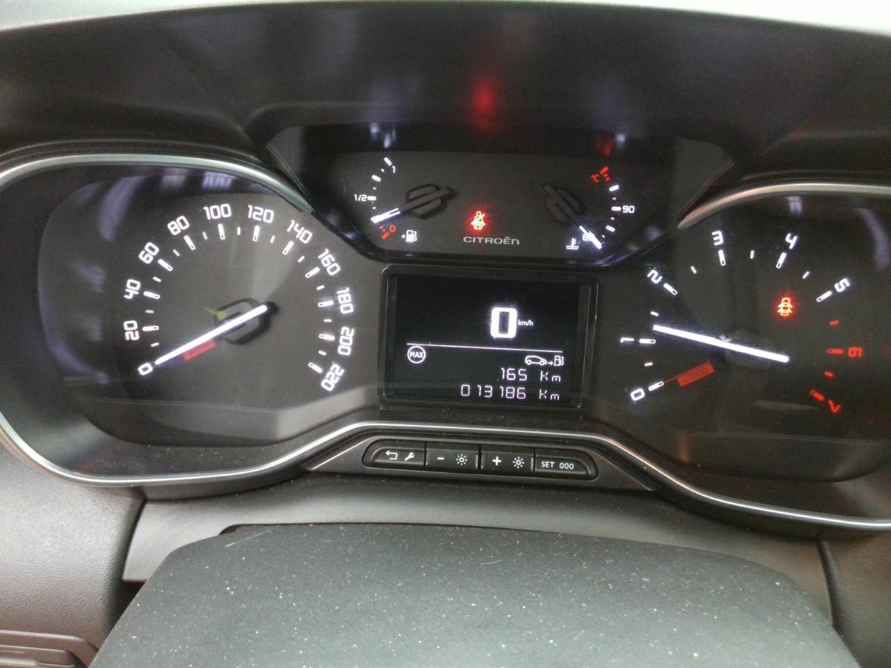 Foto Citroën C3 Aircross 12
