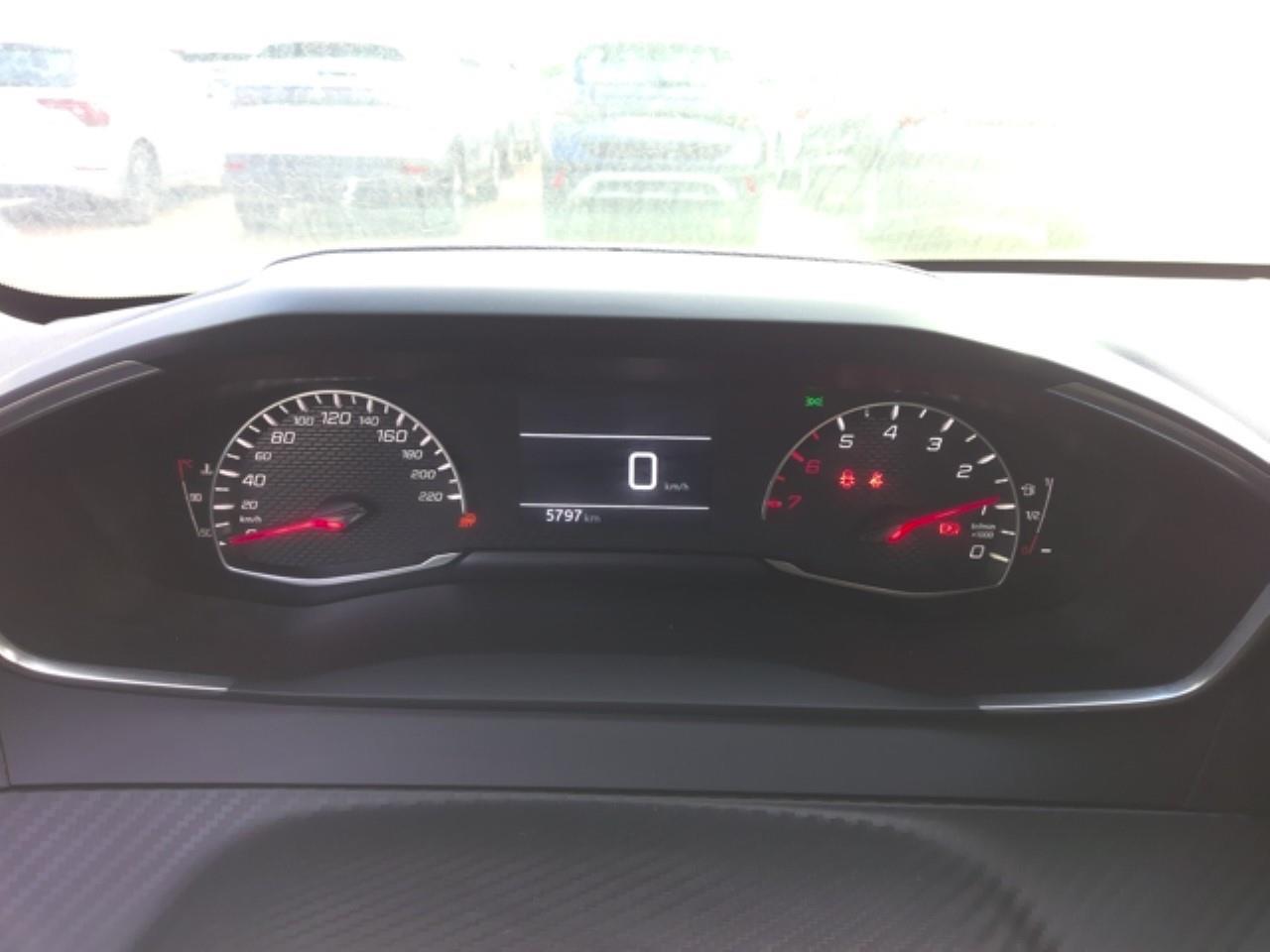 Foto Peugeot 208 12