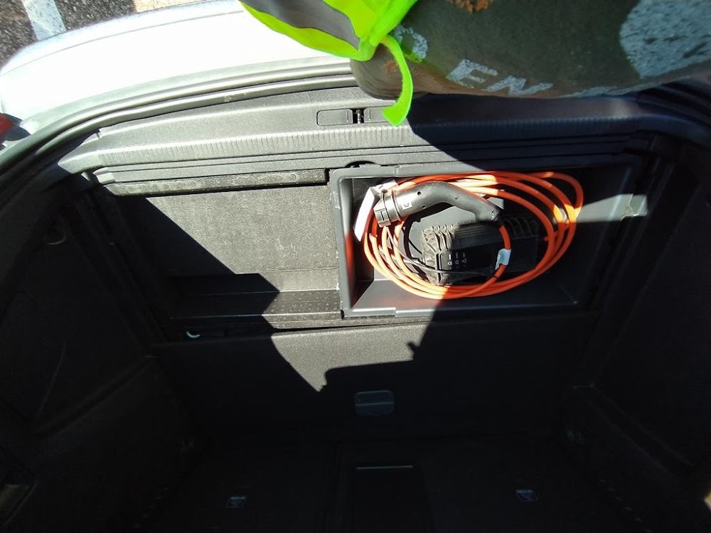 Foto Peugeot 3008 Hybrid 11