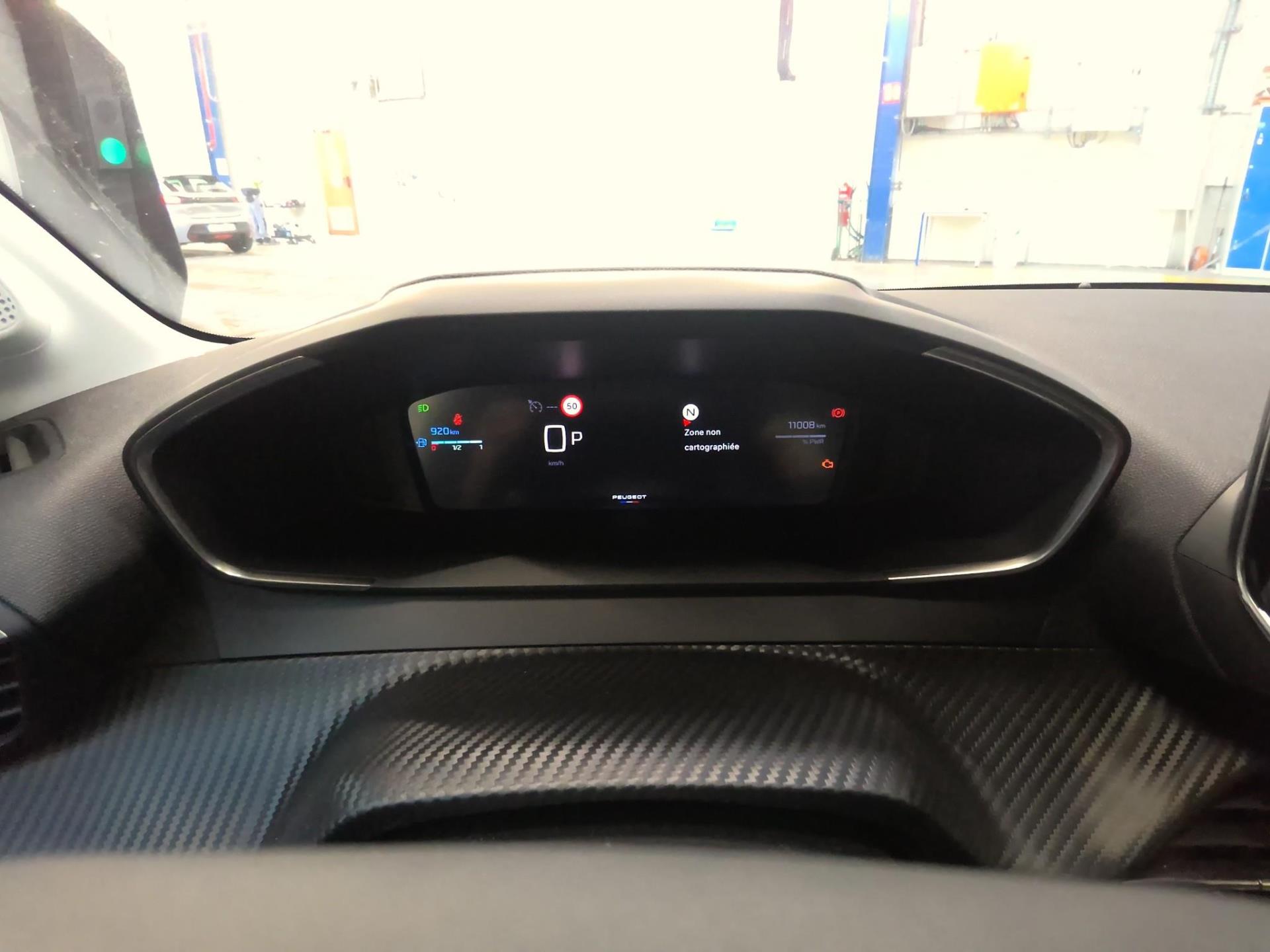 Peugeot 208 Hybrid 100 e-DCS6 Allure 2025