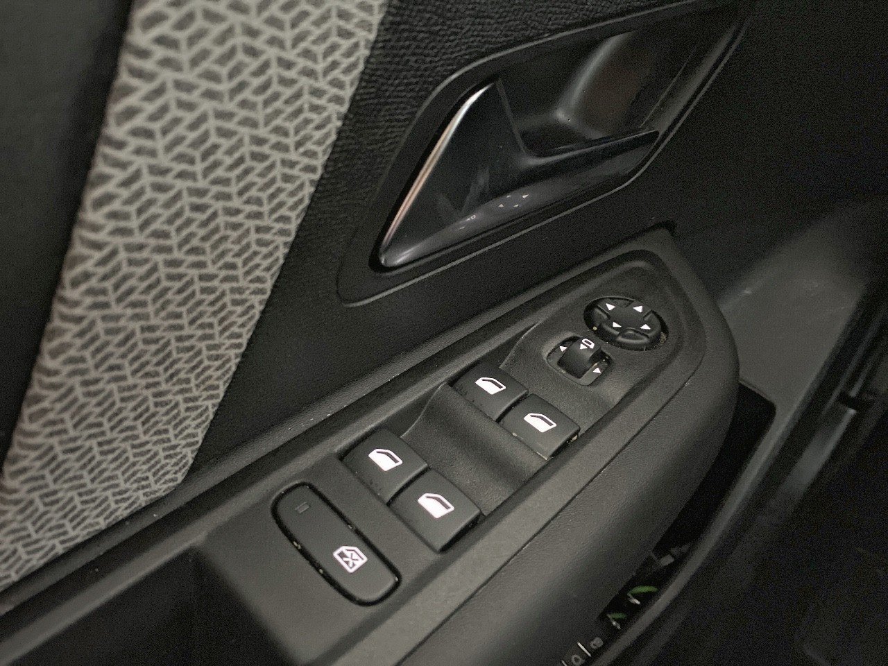 Citroen C4 Hybride 136 e-DCS6 Max 2024