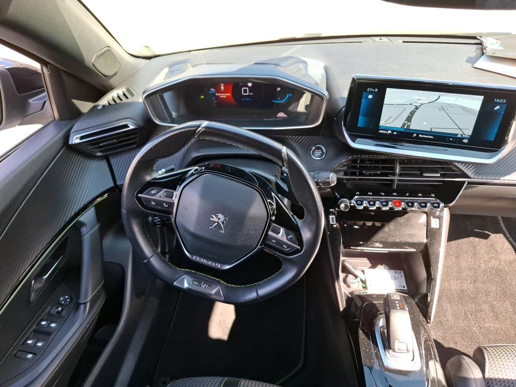 Peugeot 2008 PureTech 130 S&S EAT8 GT 2022
