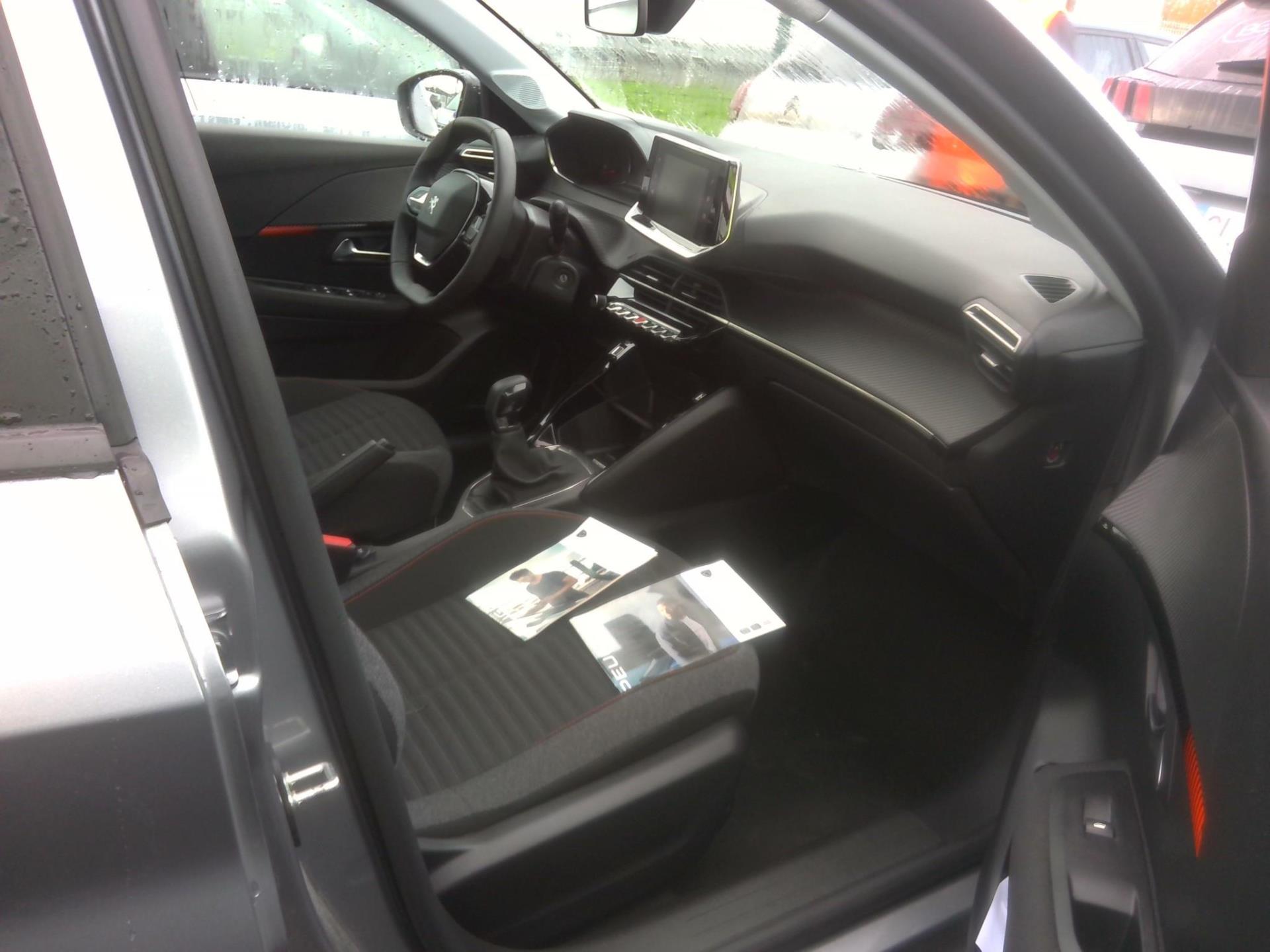 Peugeot 208 PureTech 75 S&S BVM5 Active Pack 2023
