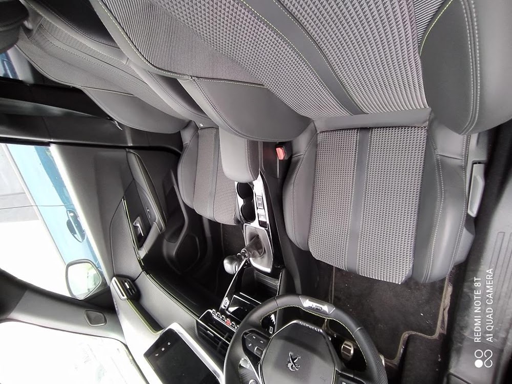 Foto Peugeot 2008 10