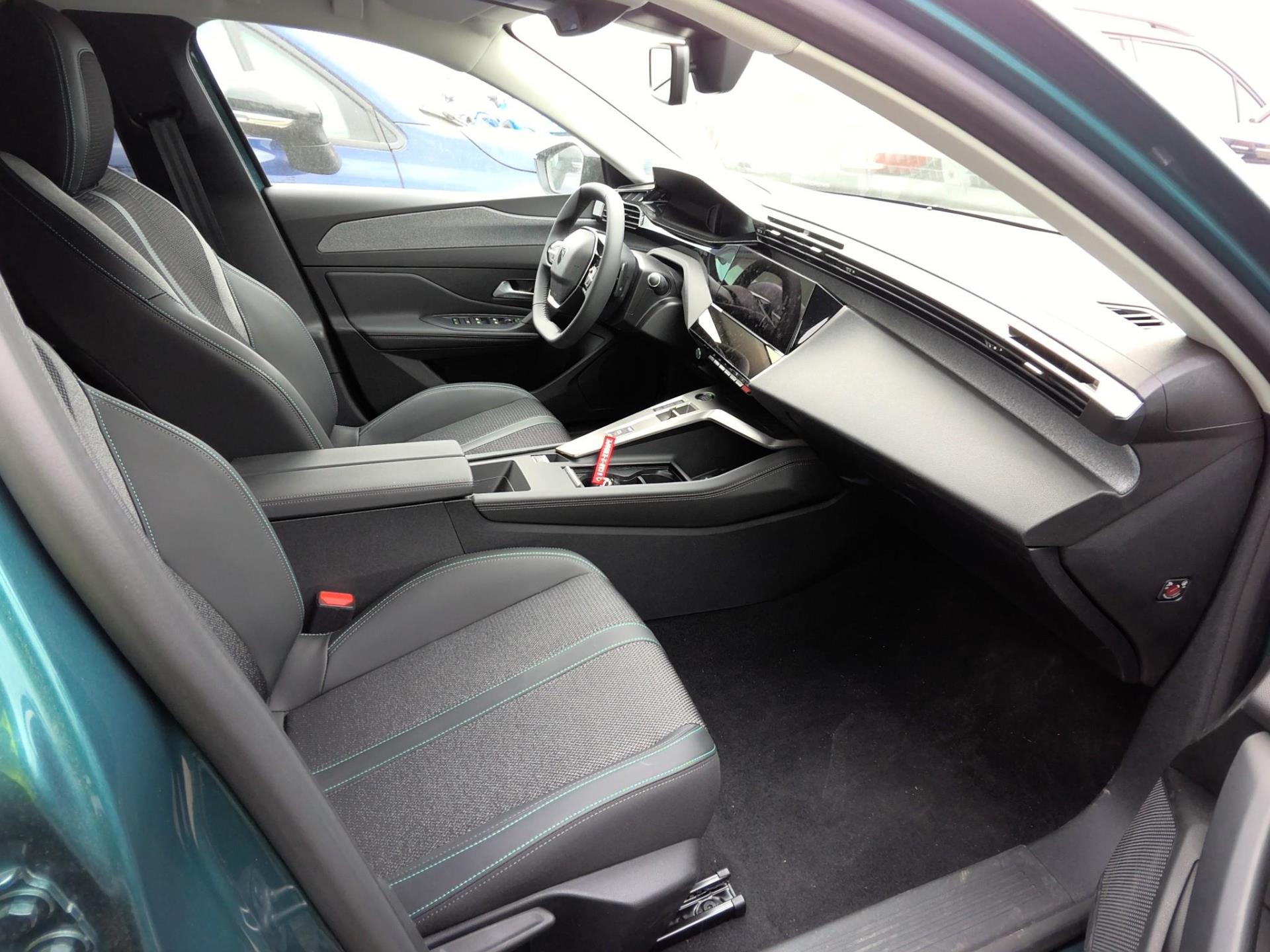Peugeot 308 SW BlueHDi 130ch S&S EAT8 Allure 2024