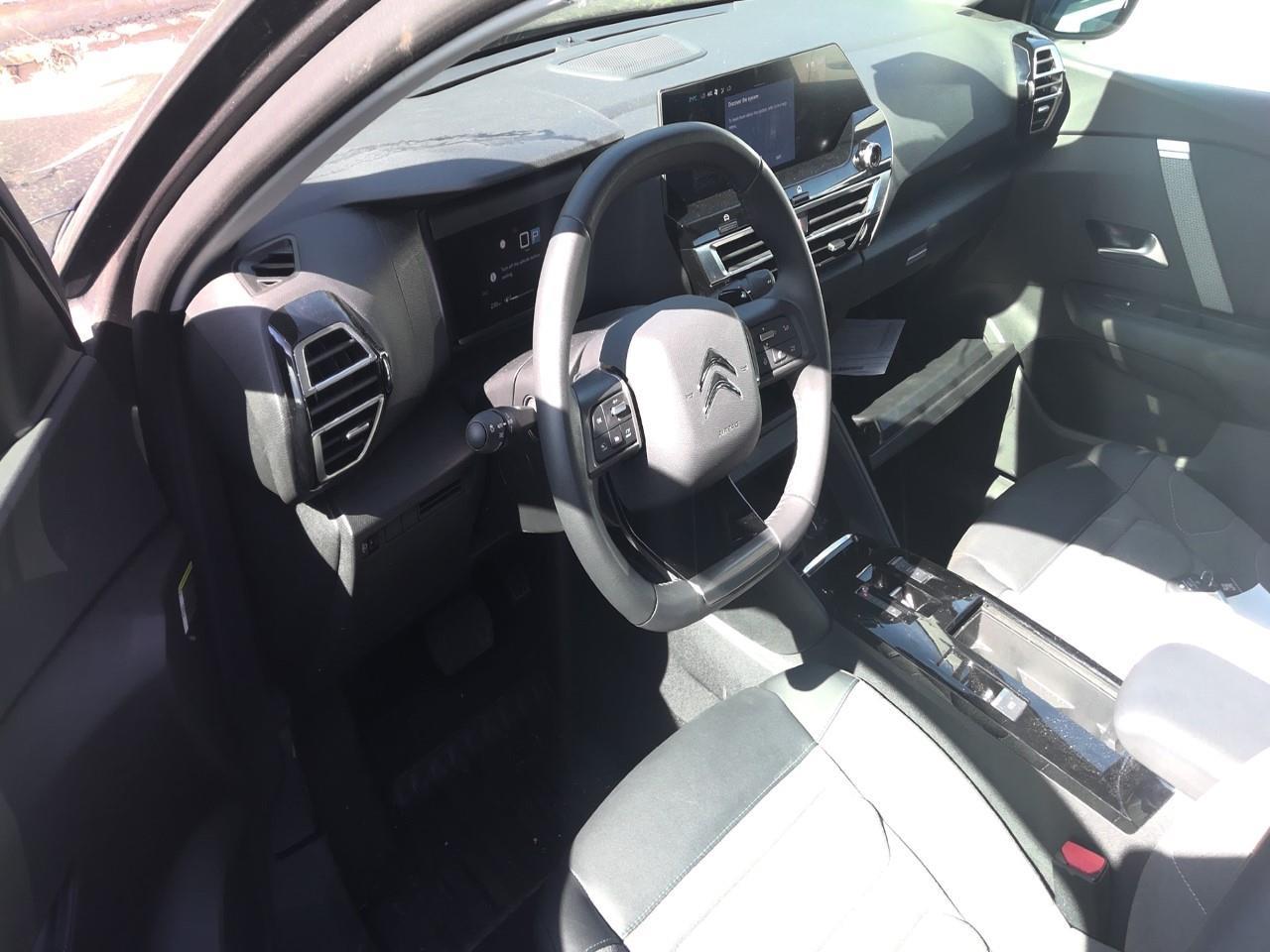 Foto Citroën C4 X 3