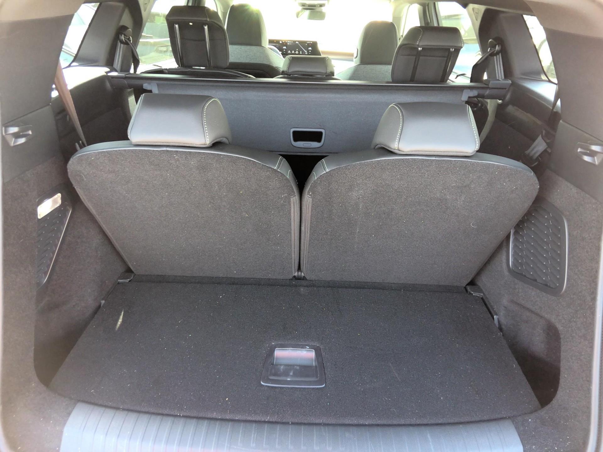 Peugeot 5008 Hybrid 136 e-DCS6 GT 2025