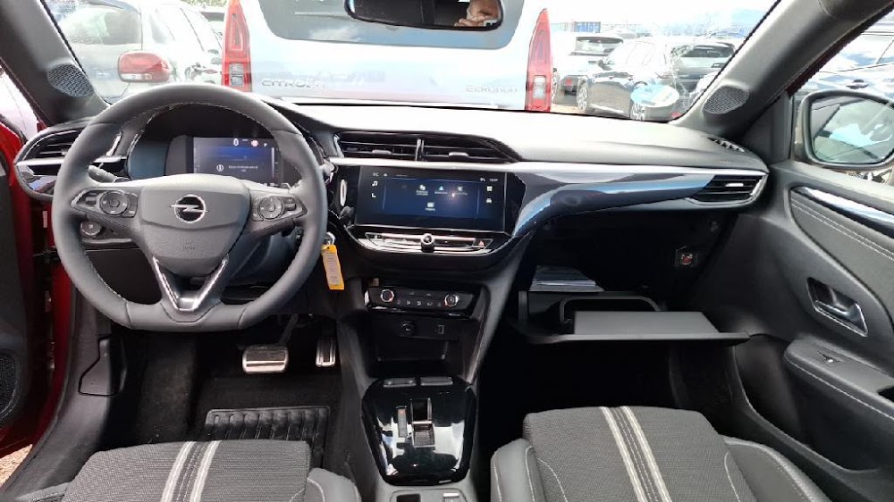 Foto Opel Corsa 14