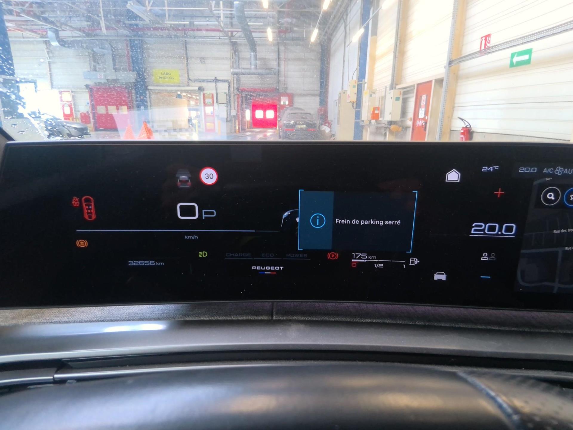 Peugeot 3008 Hybrid 136 e-DCS6 GT 2025