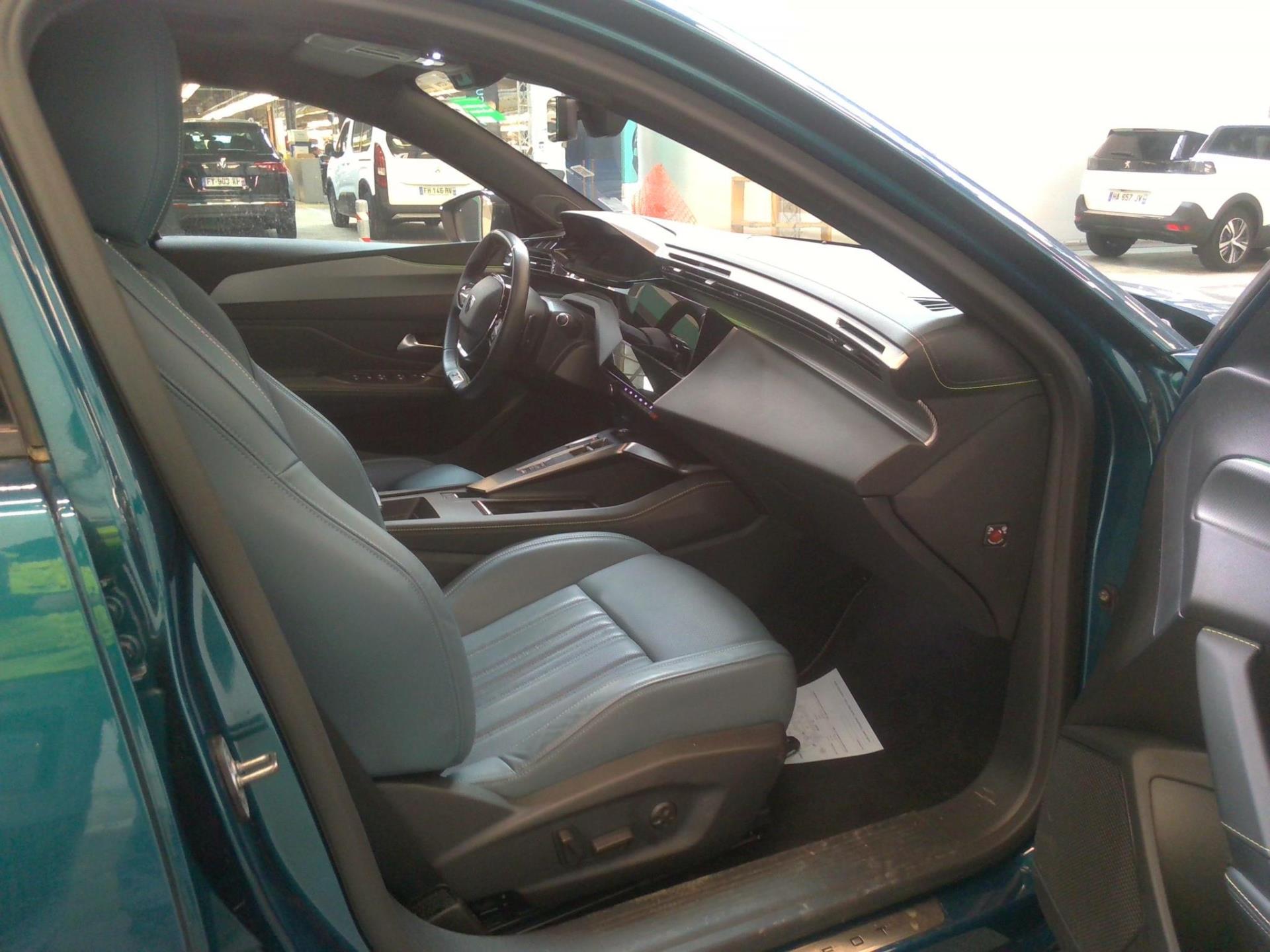 Peugeot 408 PureTech 130 ch S&S EAT8 GT 2022