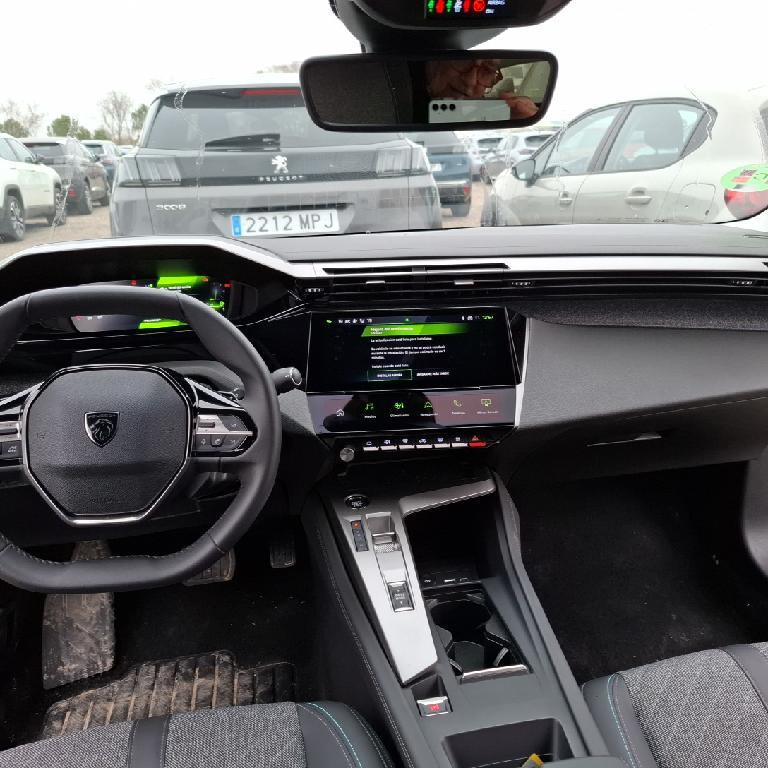 Foto Peugeot 408 17