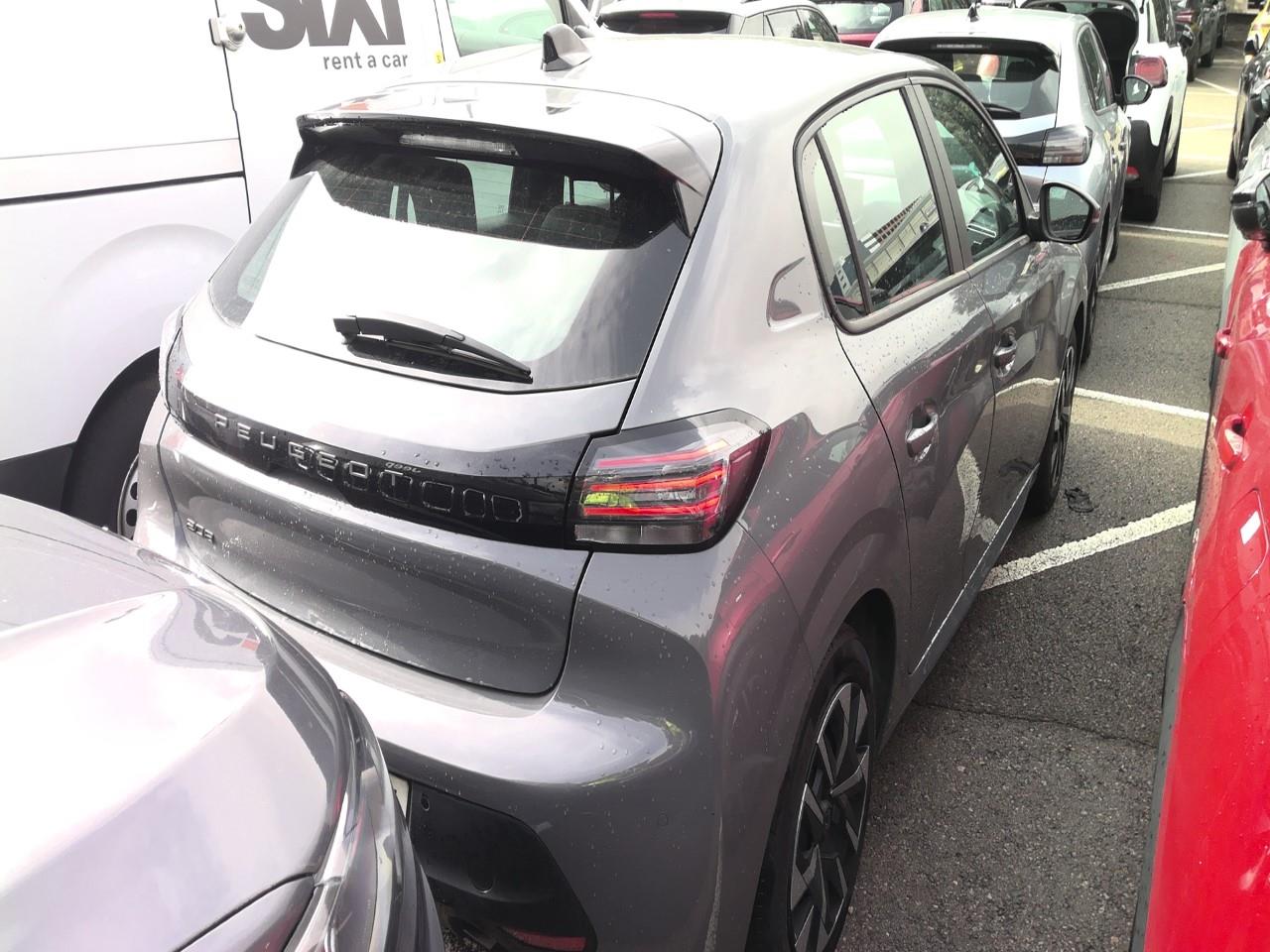 Foto Peugeot 208 4