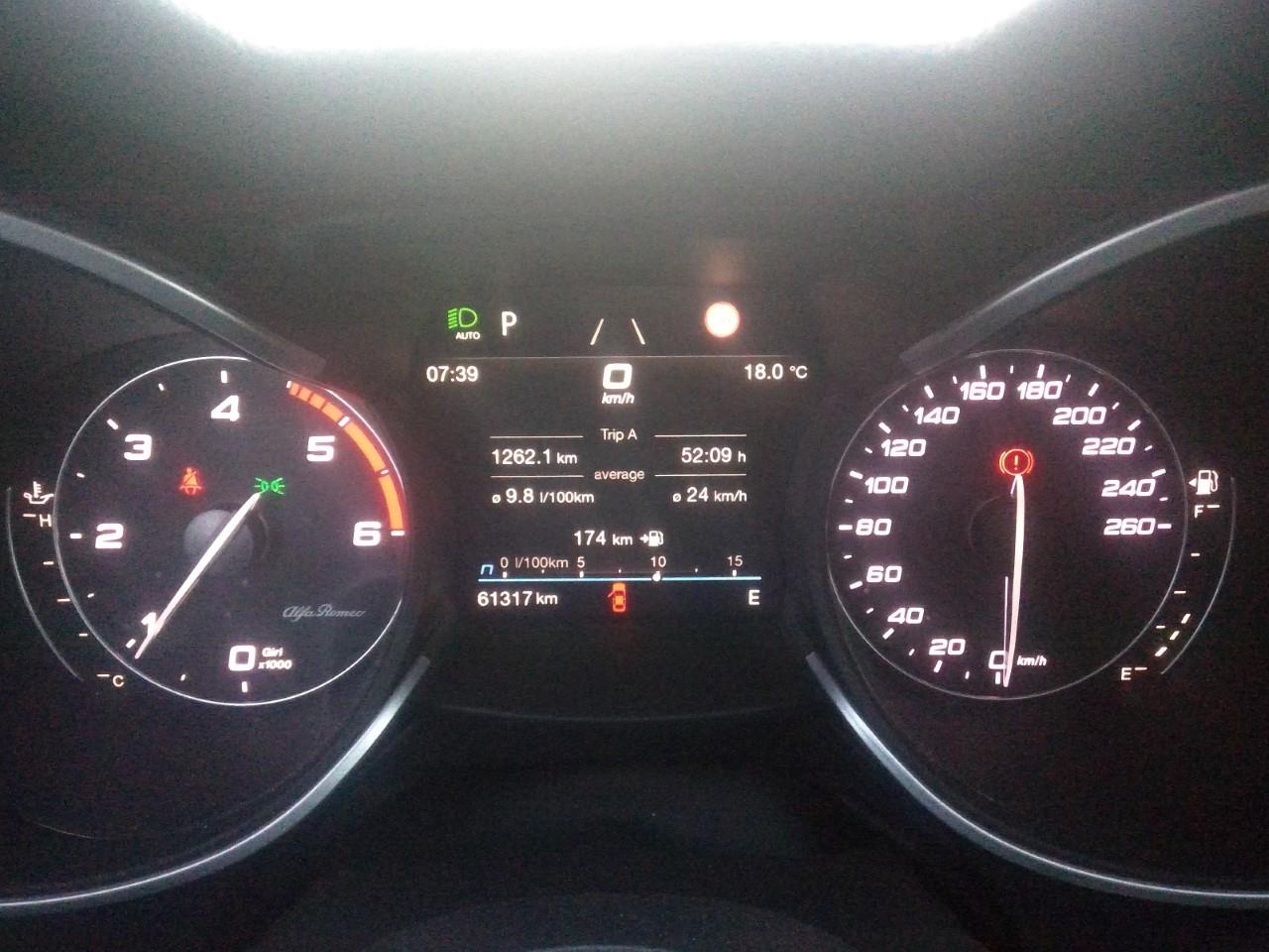 Foto Alfa Romeo Stelvio 5