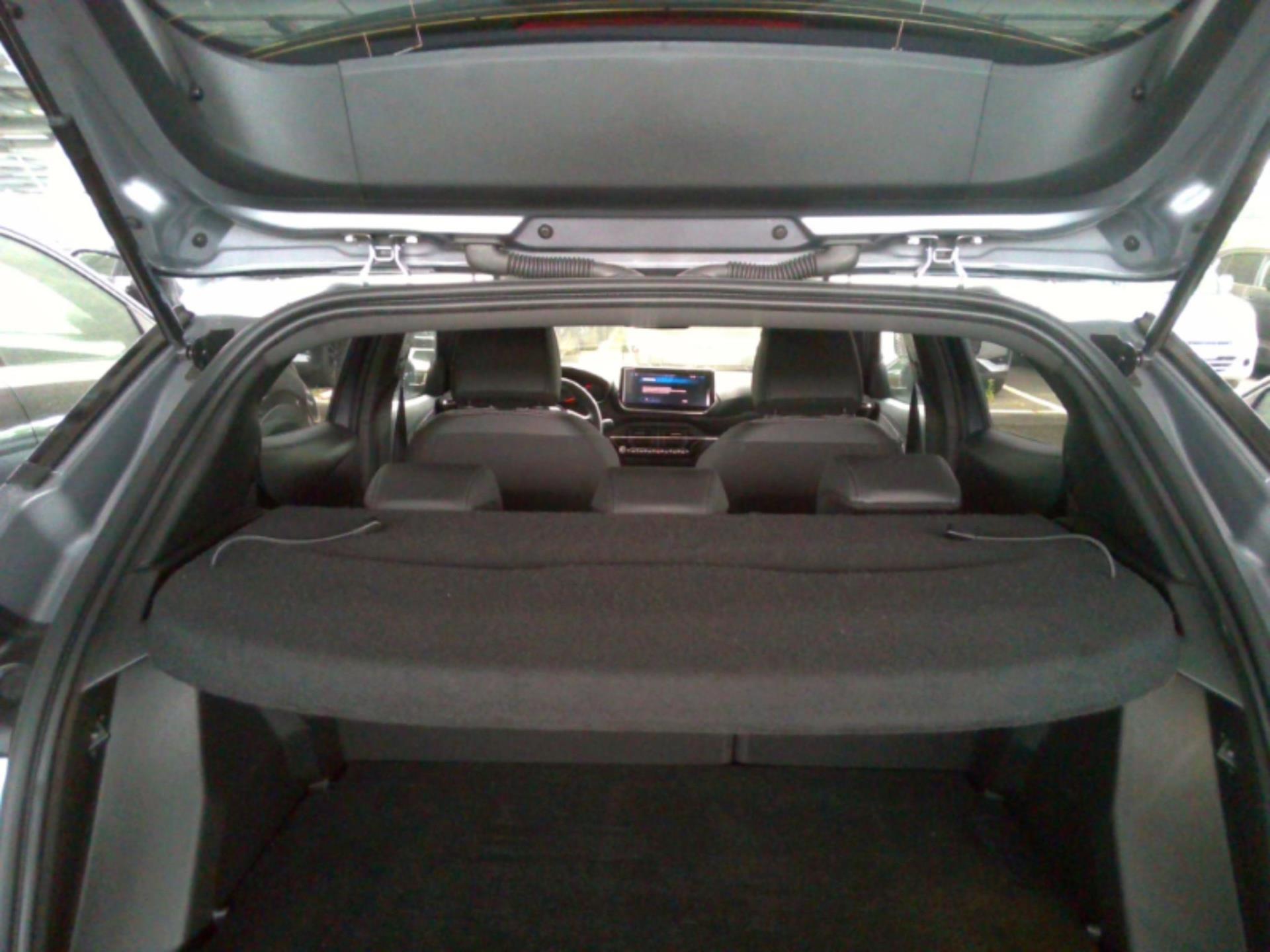 Peugeot 2008 Hybrid 145 ch e-DCS6 Allure 2026