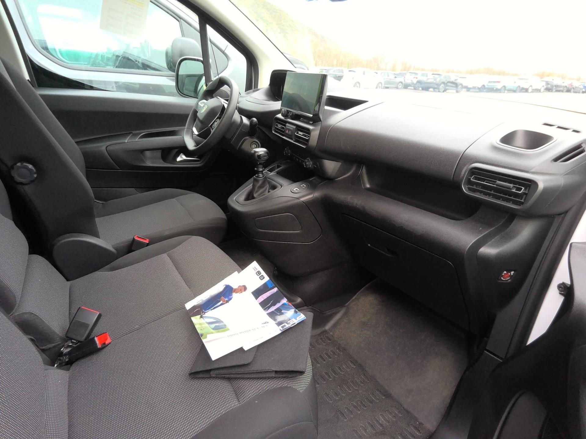 Peugeot PARTNER FOURGON XL 950 KG BLUEHDI 100 S&S BVM6  2024