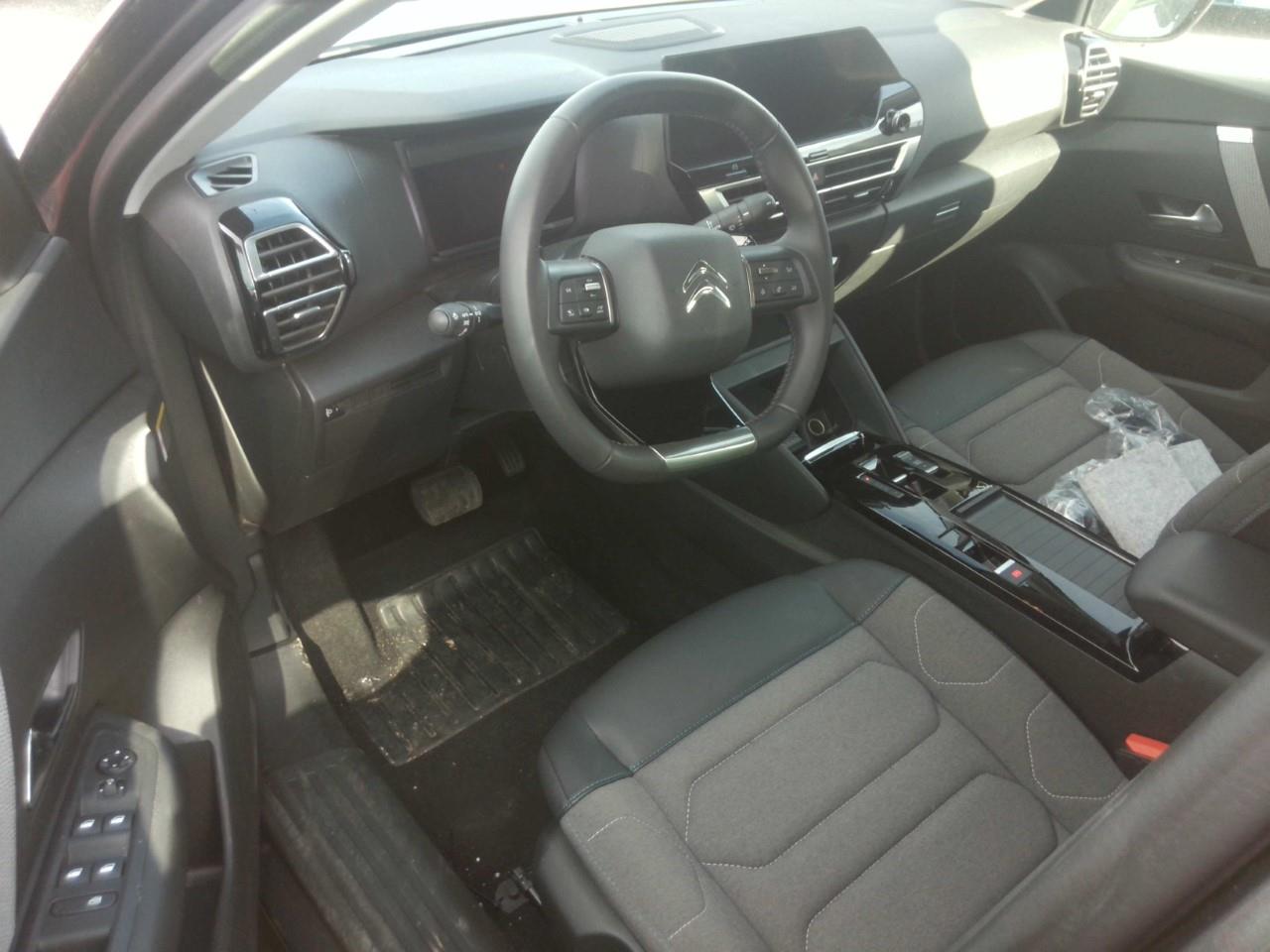 Foto Citroën C4 X 3