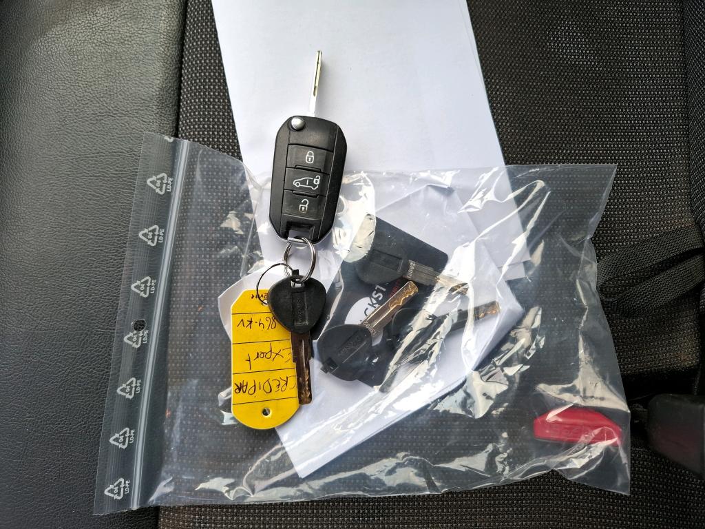 Peugeot EXPERT FGN TOLE STANDARD BLUEHDI 120 S&S BVM6 PREMIUM PACK 2019