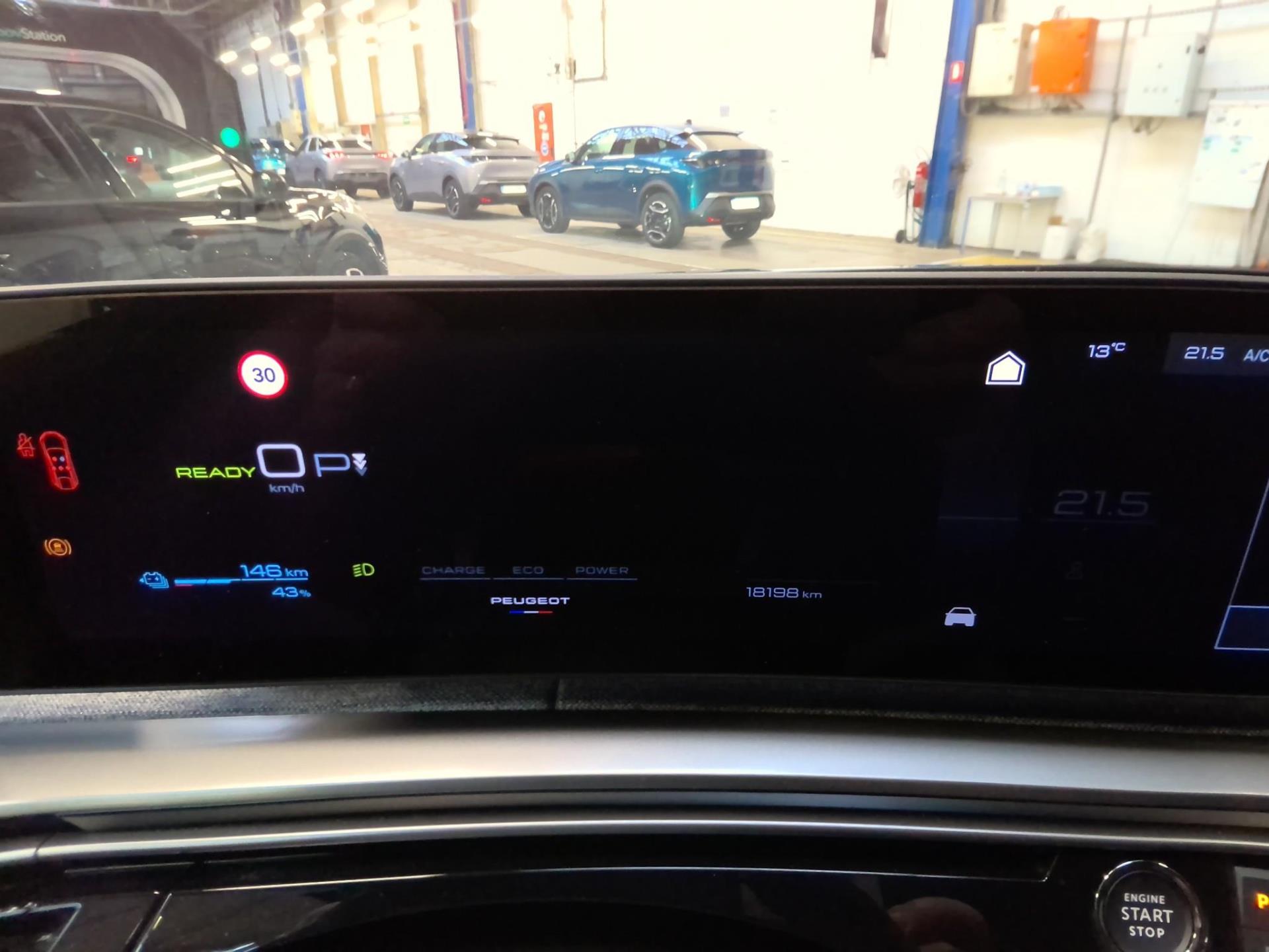Peugeot 3008 Electrique 210 ch 73 kWh Allure 2025
