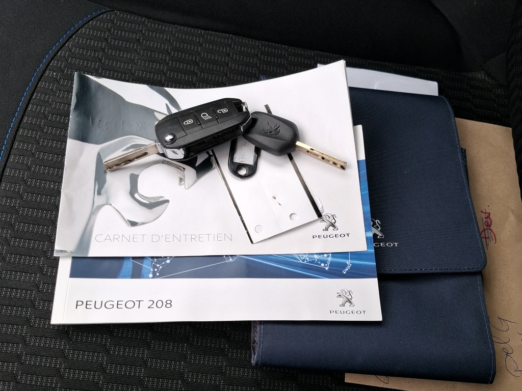 Peugeot 208 PureTech 82ch S&S BVM5 6.2 Evap Signature 2020
