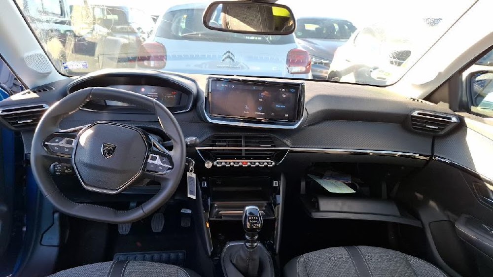 Foto Peugeot 208 4
