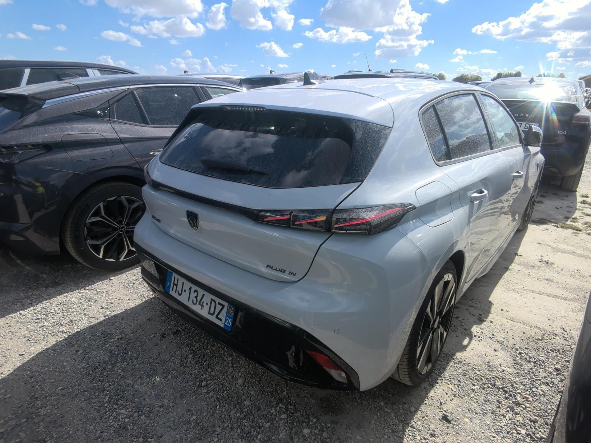 Peugeot 308 Plug-in Hybrid 195 ch e-DCS7 GT 2026