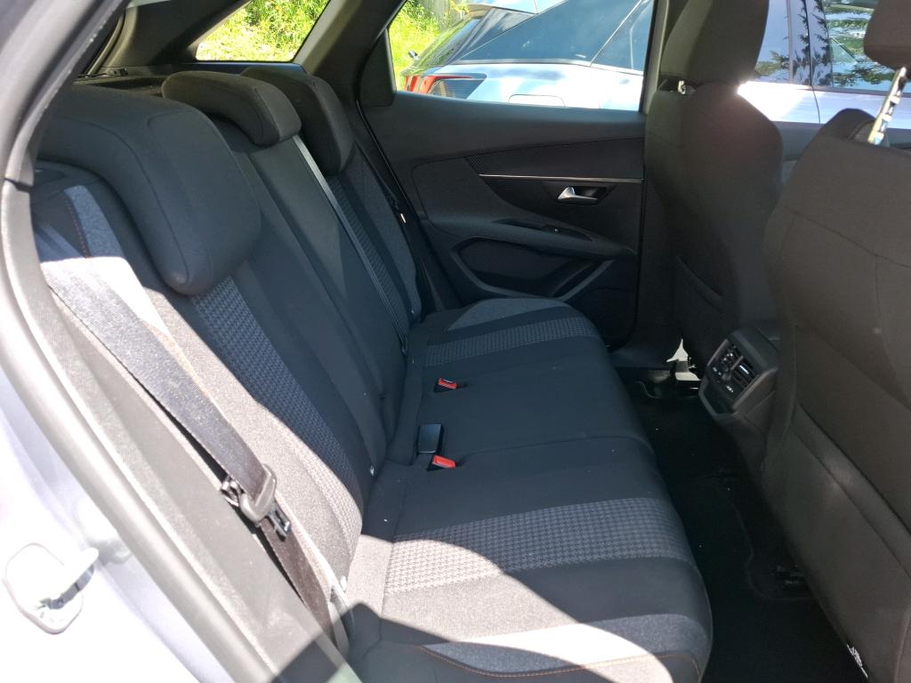 Peugeot 3008 BlueHDi 130ch S&S EAT8 Active Pack 2022