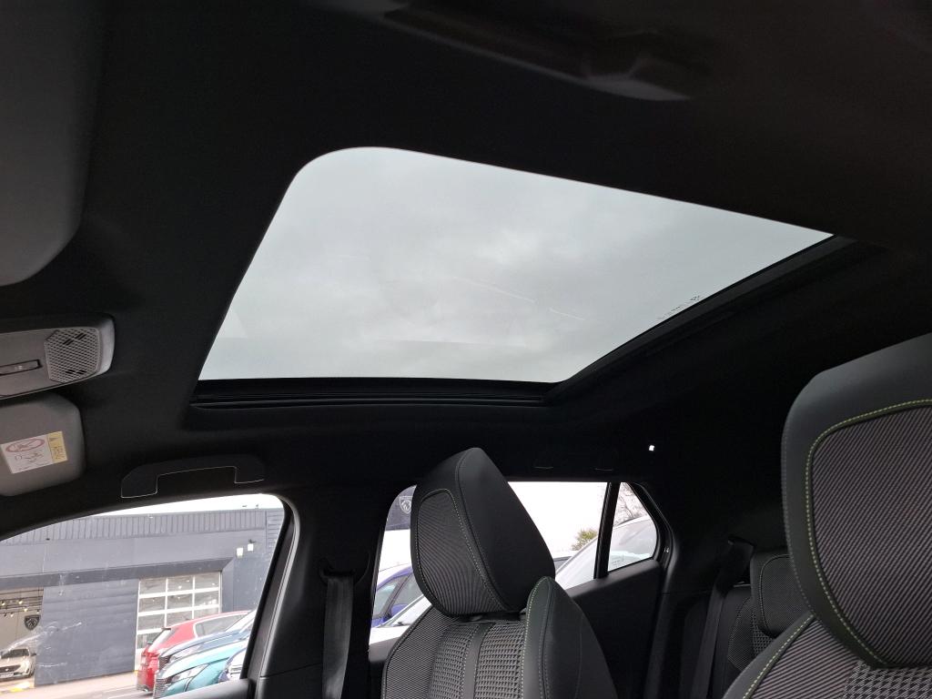 Peugeot 2008 PureTech 130 S&S EAT8 GT 2023