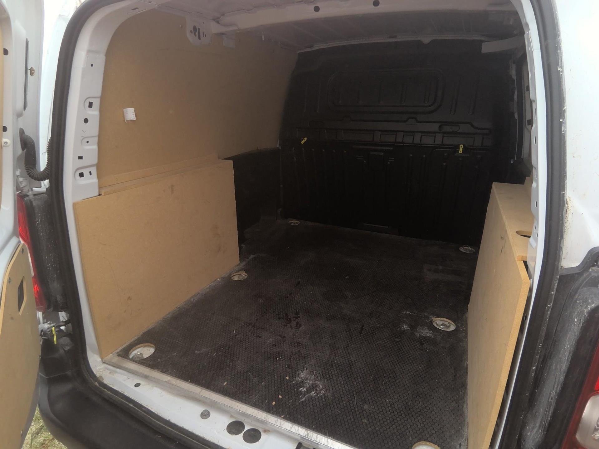 Peugeot PARTNER FOURGON M 650 KG BLUEHDI 100 S&S BVM6  2024