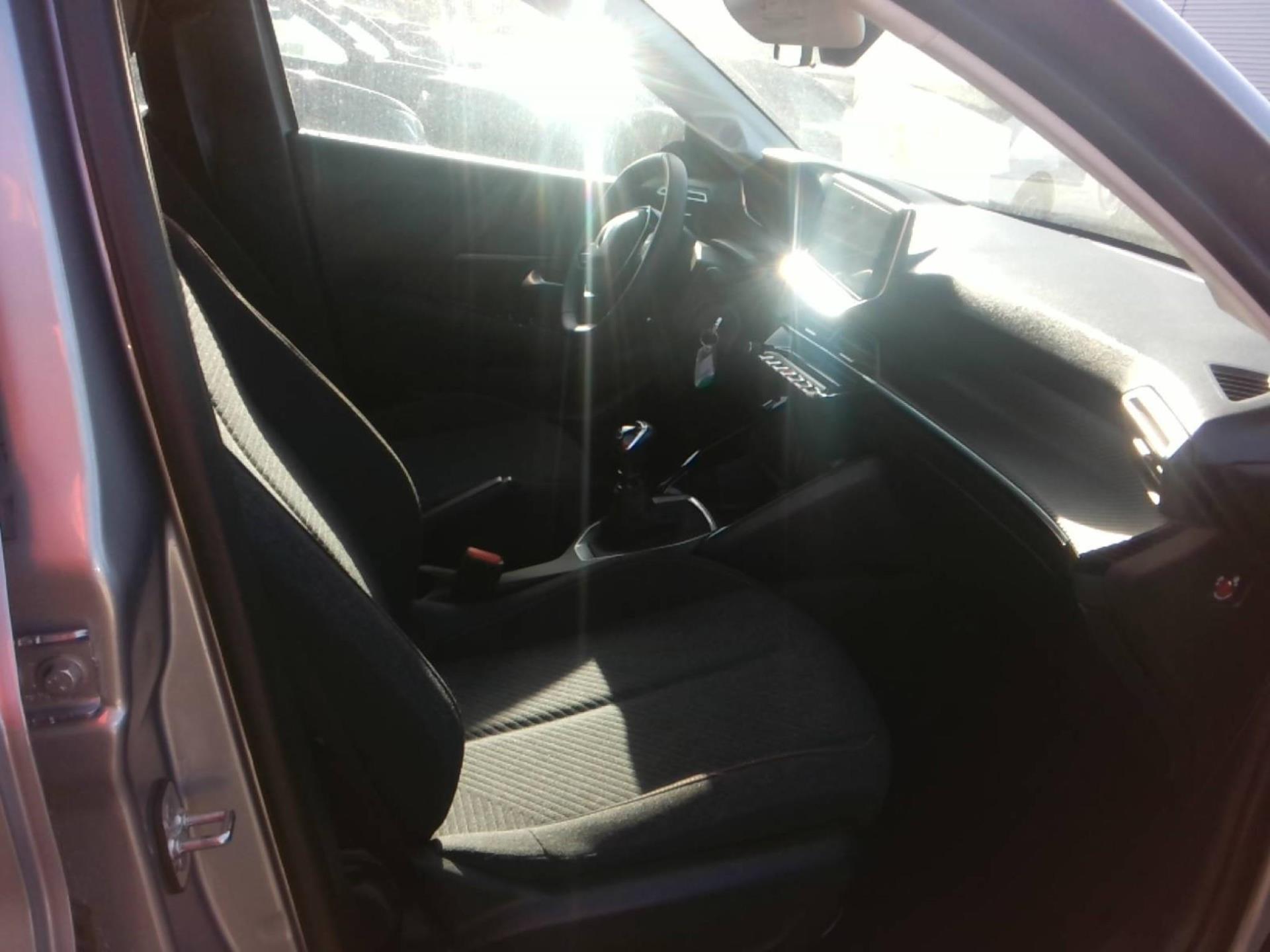 Peugeot 208 100 S&S BVM6 Style 2025