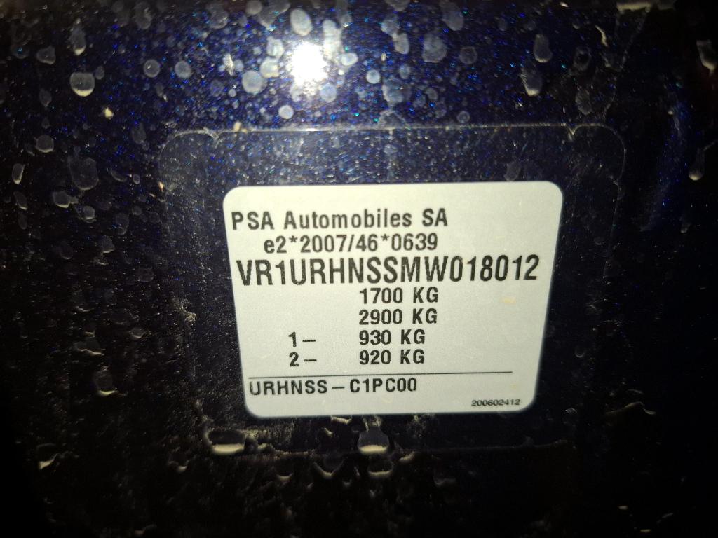 DS DS3 Crossback PureTech 130 EAT8 Ines de la Fressange Paris 2021