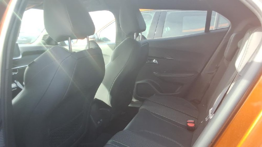Foto Peugeot 2008 9
