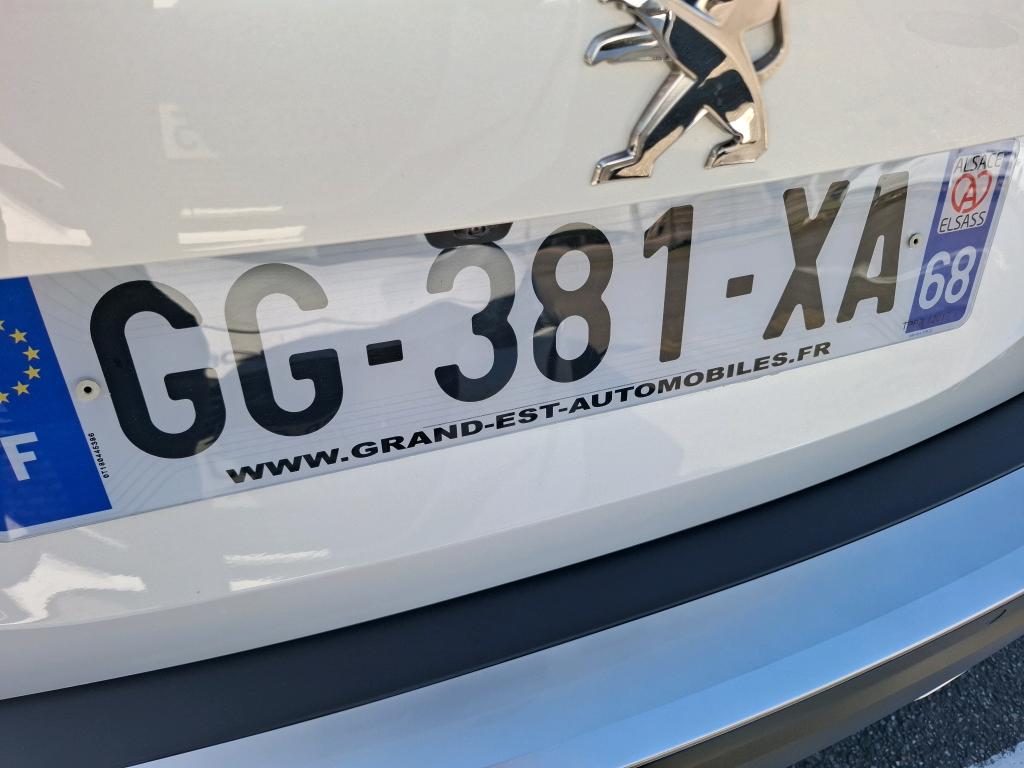 Peugeot 2008 PureTech 130 S&S EAT8 GT 2022