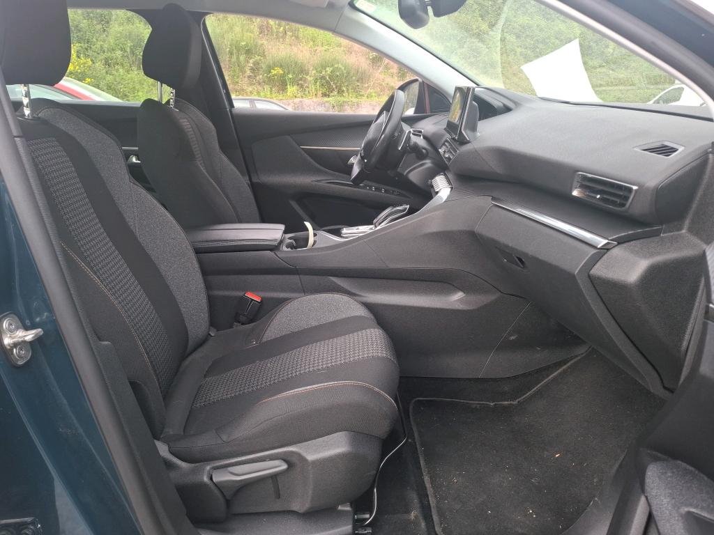 Peugeot 5008 BlueHDi 130ch S&S EAT8 Active Pack 2022