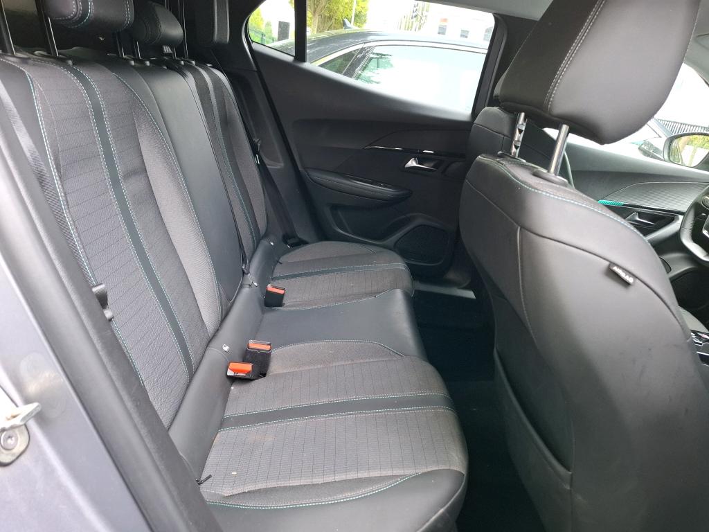 Peugeot 2008 PureTech 130 S&S EAT8 Allure Business 2021