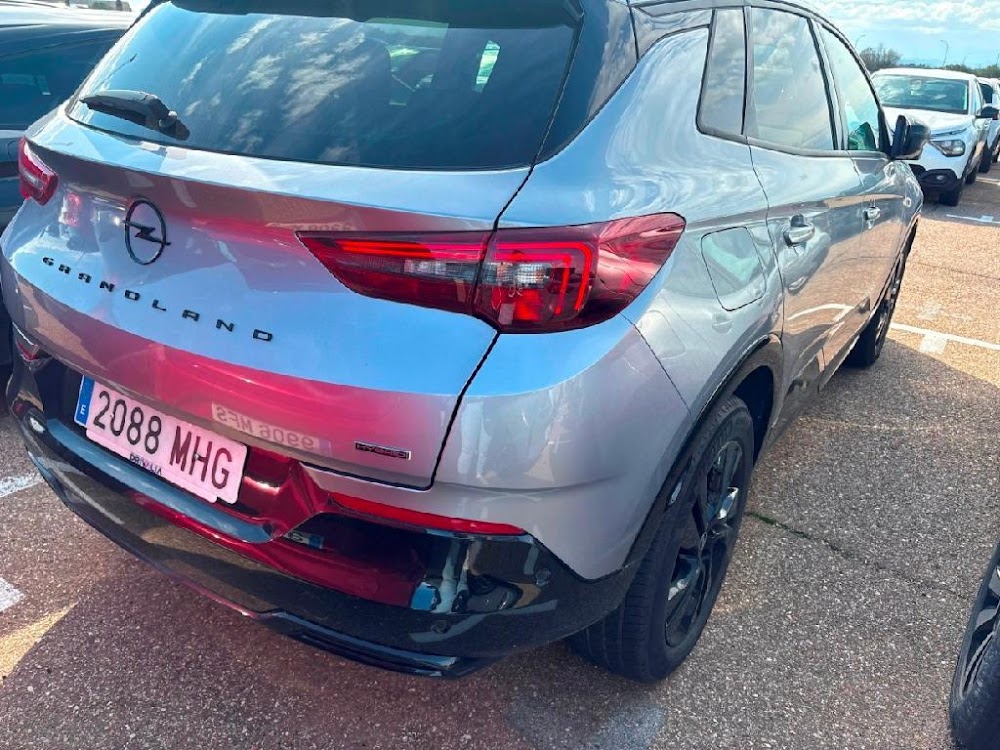 Foto Opel Grandland PHEV 6