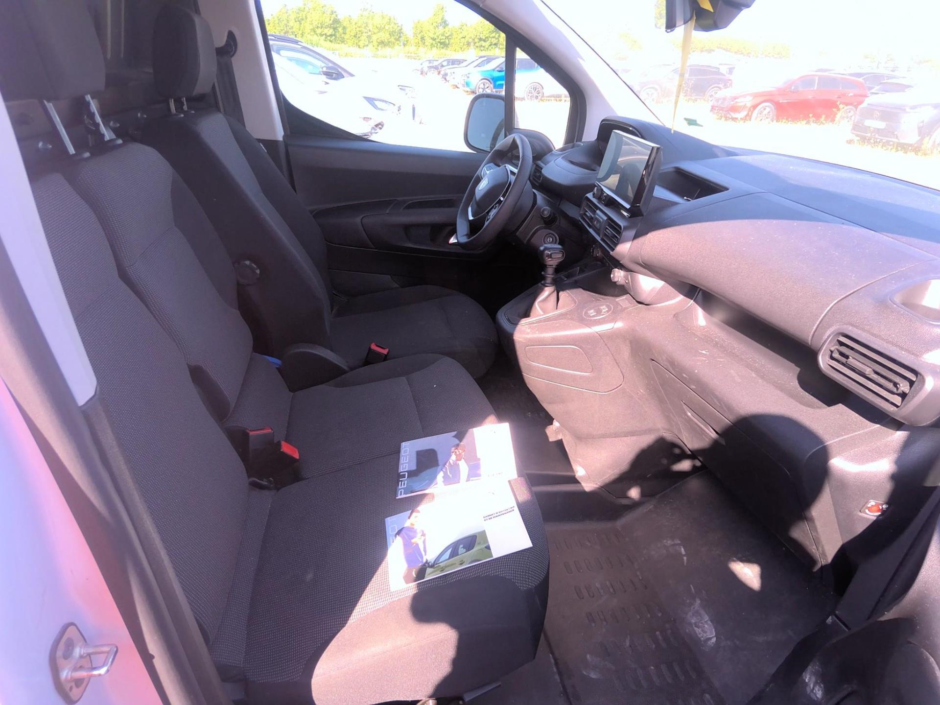 Peugeot PARTNER FOURGON XL 950 KG BLUEHDI 100 S&S BVM6  2024