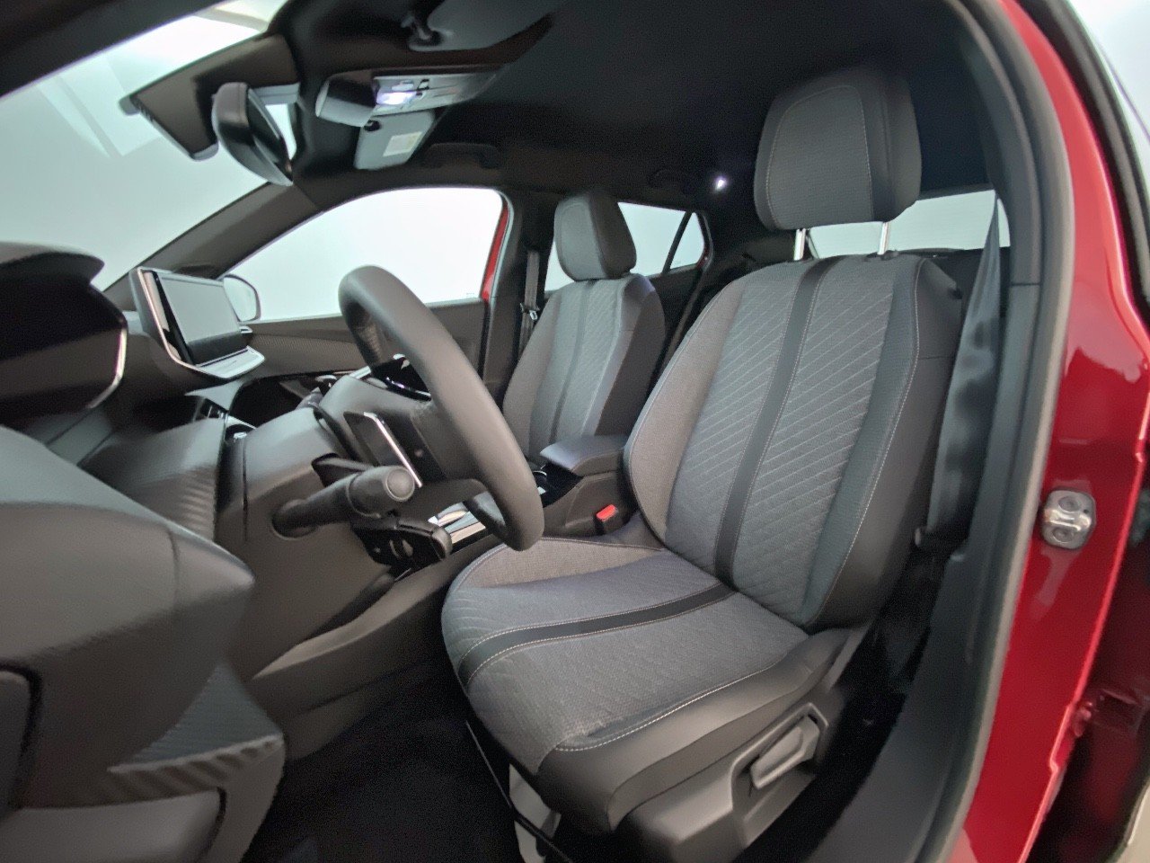 Peugeot 2008 PureTech 130 S&S EAT8 Allure 2024