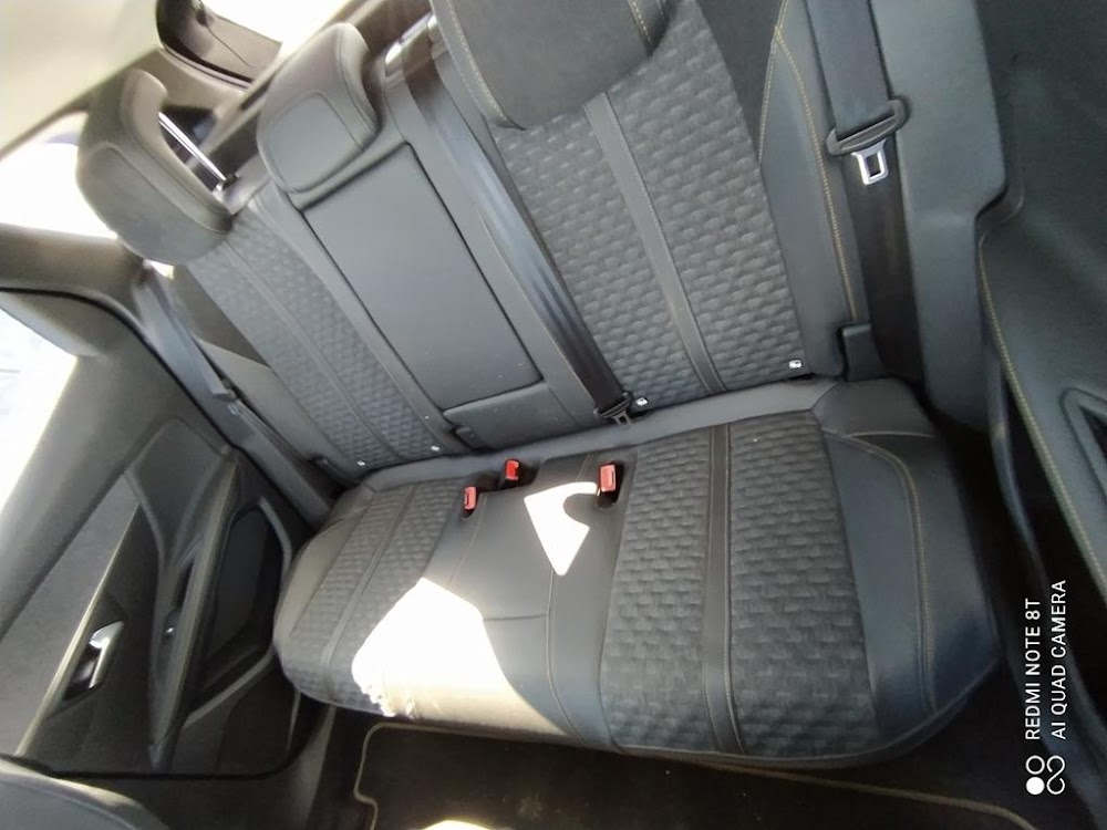Foto Peugeot 3008 Hybrid 11