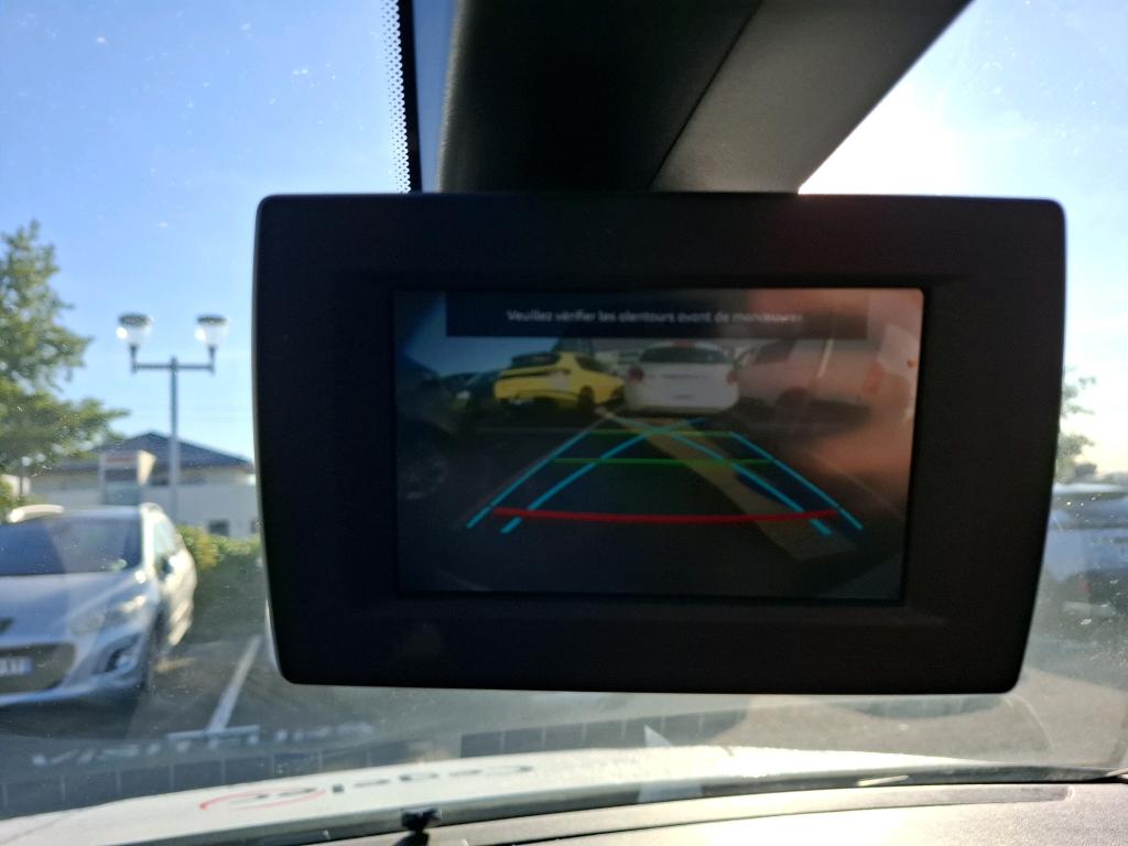 Peugeot PARTNER FOURGON STANDARD 650 KG BLUEHDI 100 S&S BVM5 PREMIUM 2021