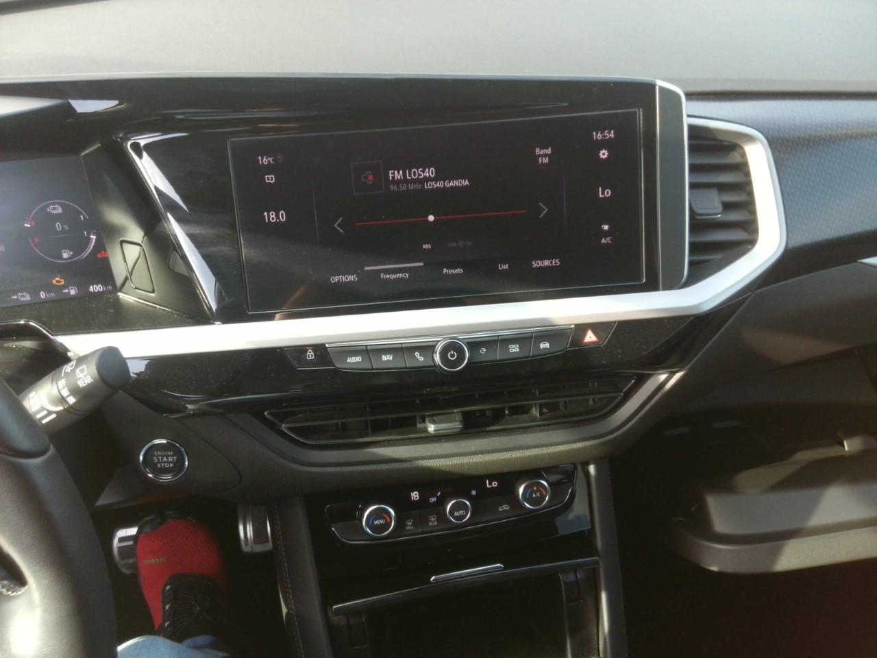 Foto Opel Grandland PHEV 11