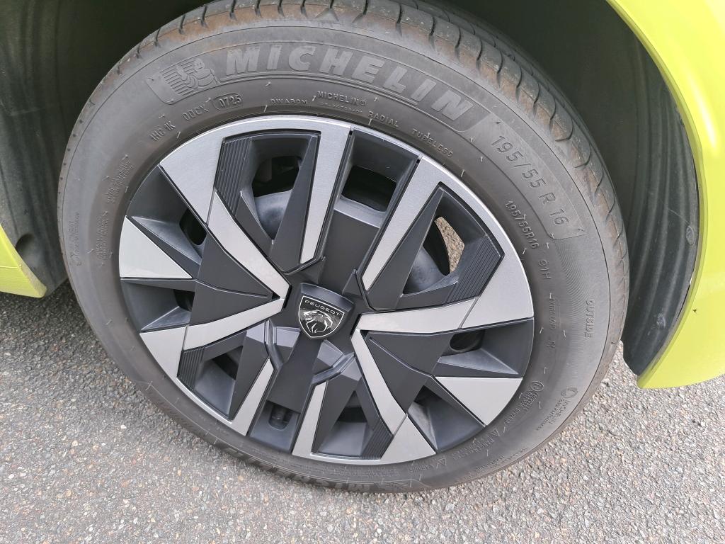 Peugeot 208 Hybrid 110 ch e-DCS6 Style 2025