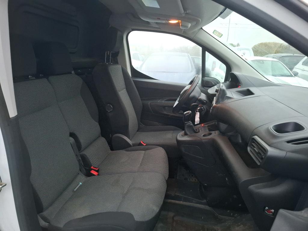 Peugeot PARTNER FOURGON STANDARD 650 KG BLUEHDI 100 S&S BVM5 PREMIUM 2020