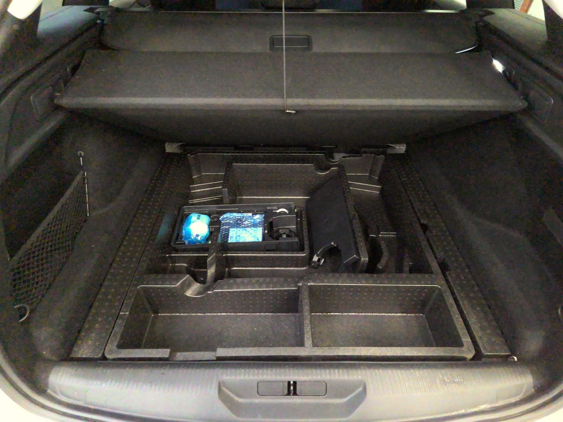 Peugeot 308 SW Hybrid 145 e-DCS6 Style 2025