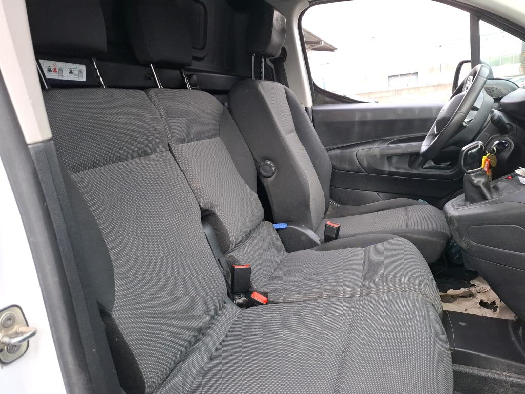 Peugeot PARTNER FOURGON STANDARD 1000 KG BLUEHDI 100 S&S BVM5 GRIP 2021