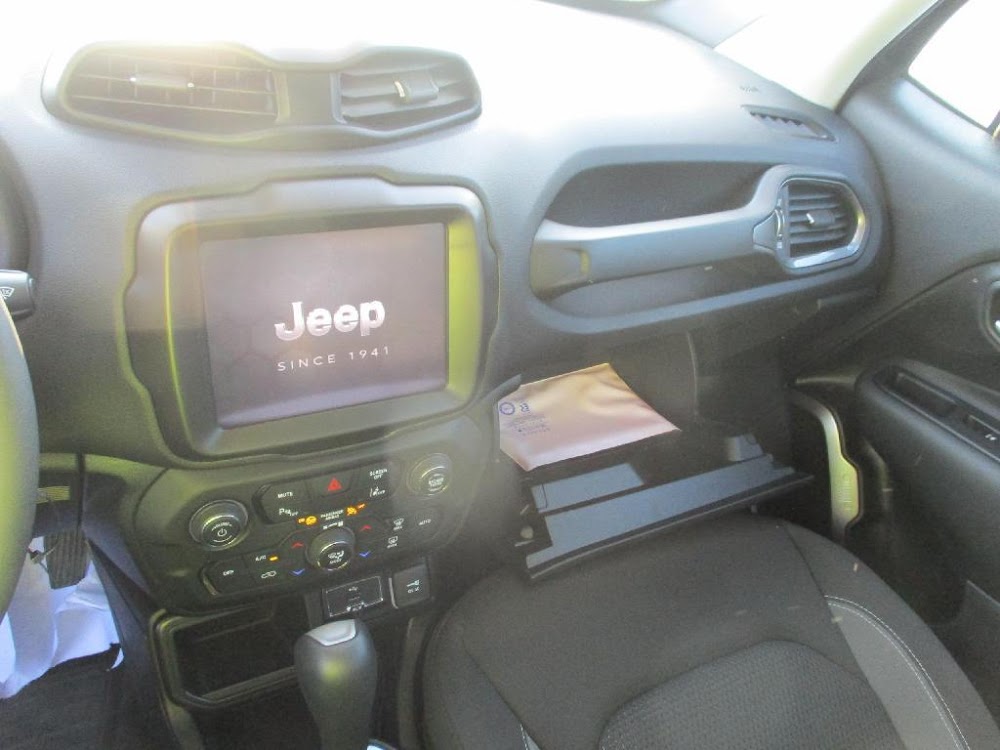 Foto Jeep Renegade 16
