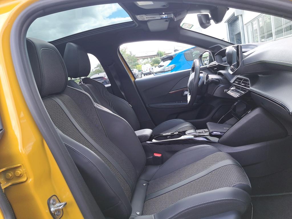 Peugeot 208 PureTech 130 S&S EAT8 GT 2022