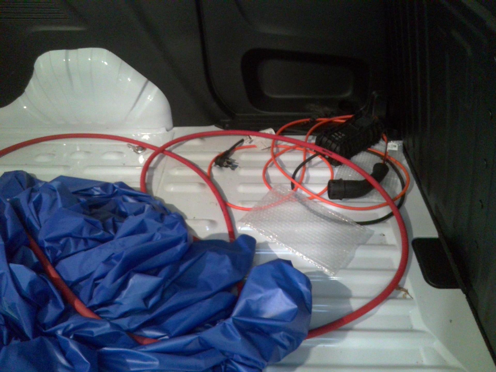 Opel COMBO-E CARGO M 800 KG ELECTRIQUE 100 KW BATTERIE 51 KWH 2024