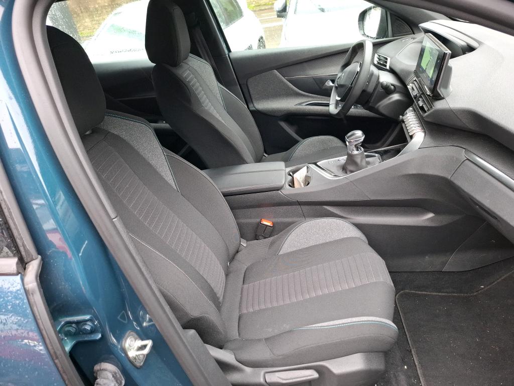 Peugeot 3008 PureTech 130ch S&S BVM6 Active Pack 2023