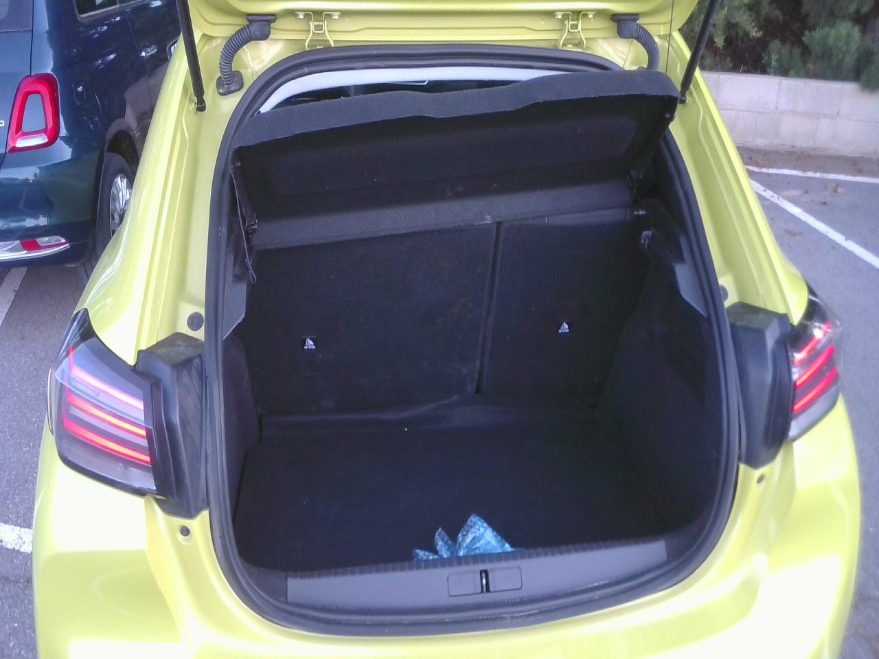 Foto Peugeot 208 7